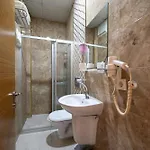 Maxwell Hotel