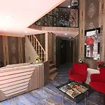 Maxwell Hotel 3*