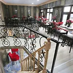 Maxwell Hotel 3*