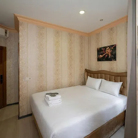 Maxwell Hotell 3*