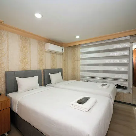 Maxwell Hotel