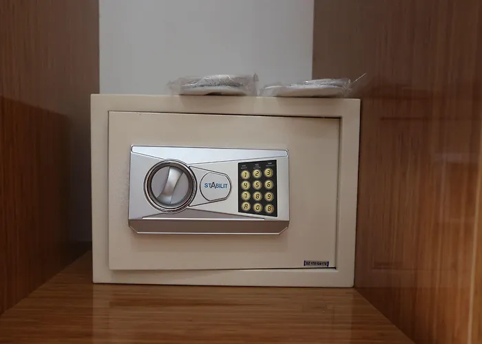 Отель Maxwell 3*