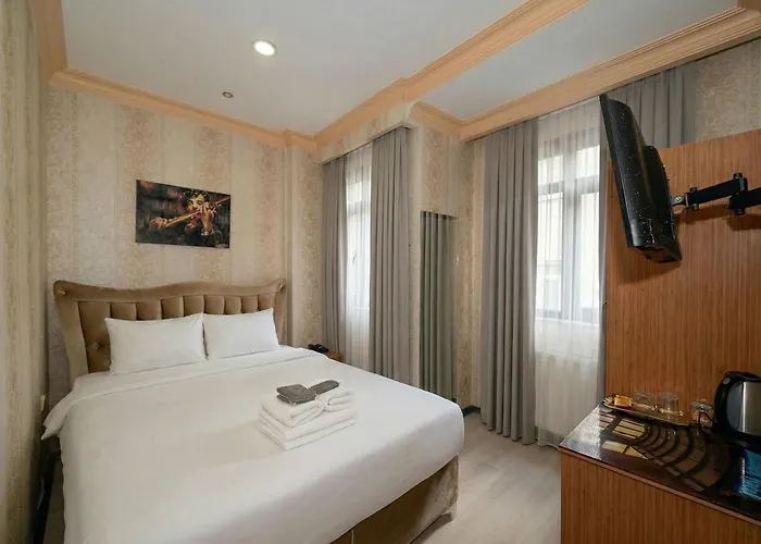 Отель Maxwell 3*