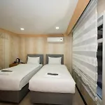 Maxwell Hotel